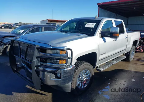 2015 Chevrolet Silverado 2500Hd Ltz z USA, uszkodzony, nr VIN 1GC1KWE89FF536483